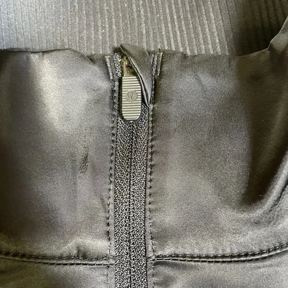 Women's Lululemon Stretch Satin Flocked Jacket Black Size Small